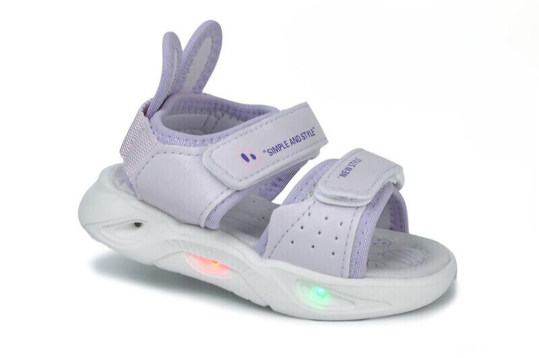 Sandales Tom.m ar gaismiņām